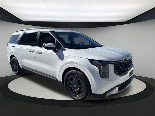 Used 2025 Kia Carnival SX image 4