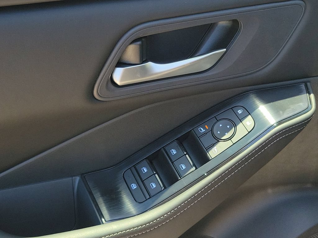 New 2026 Nissan Rogue SV FWD image 20