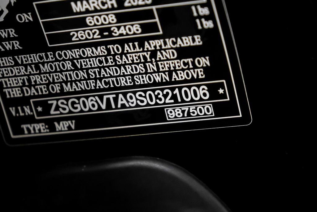 Used 2025 Ferrari Purosangue image 60