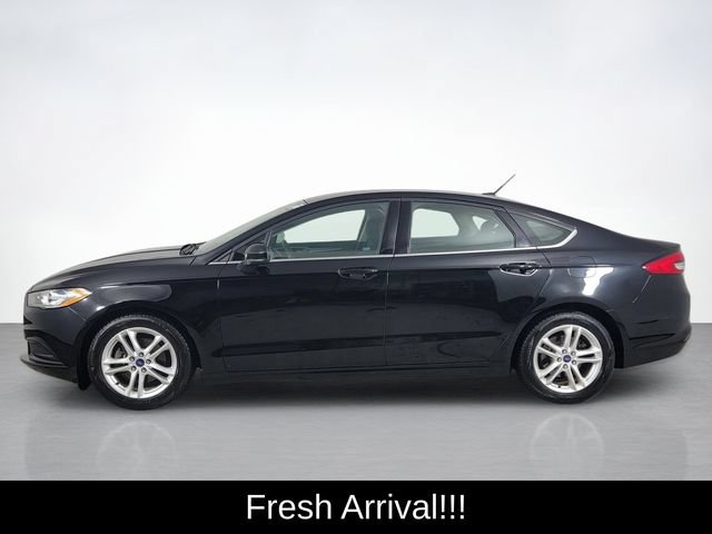 Used 2018 Ford Fusion SE w/ Fusion SE Technology Package FWD image 6