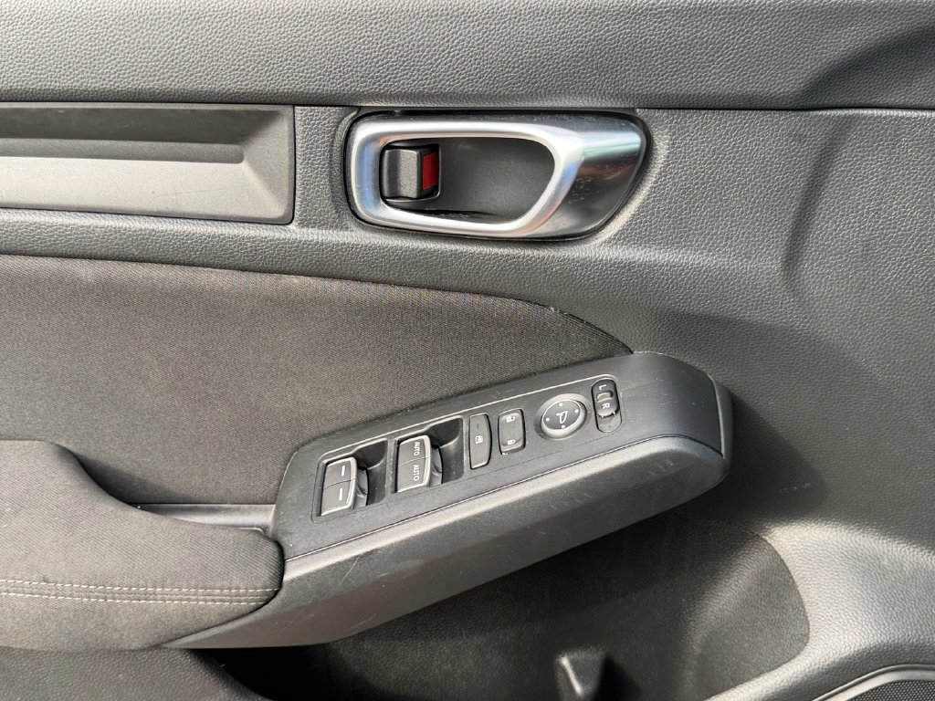 Used 2025 Honda Civic Sport image 24