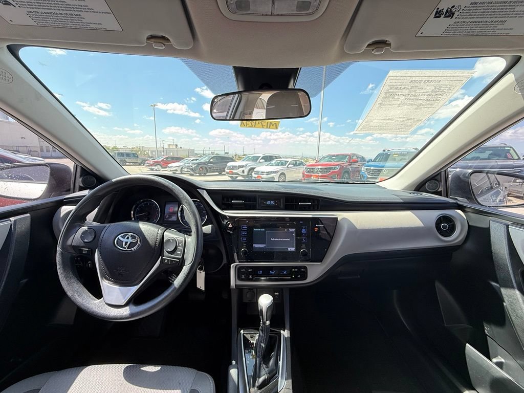 Used 2017 Toyota Corolla LE FWD image 12