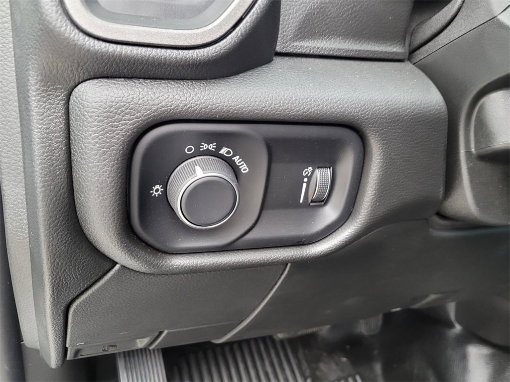 New 2024 RAM 5500 Tradesman image 17