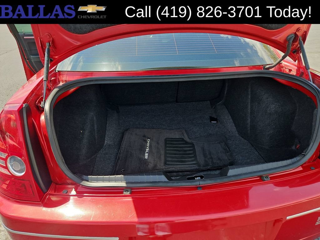 Used 2010 Chrysler 300 Touring Plus RWD image 25