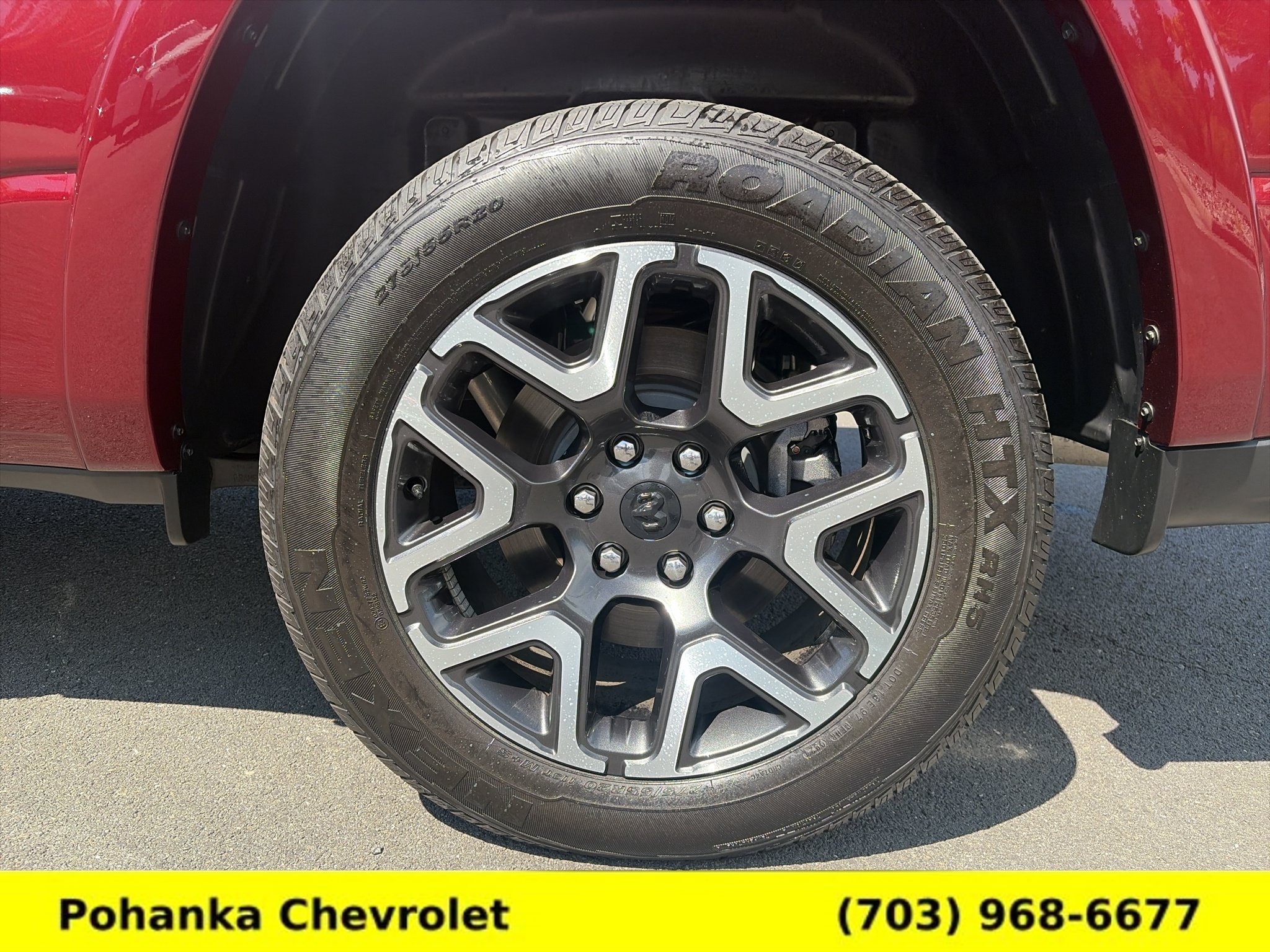 Used 2025 RAM 1500 Laramie AWD/4WD image 23