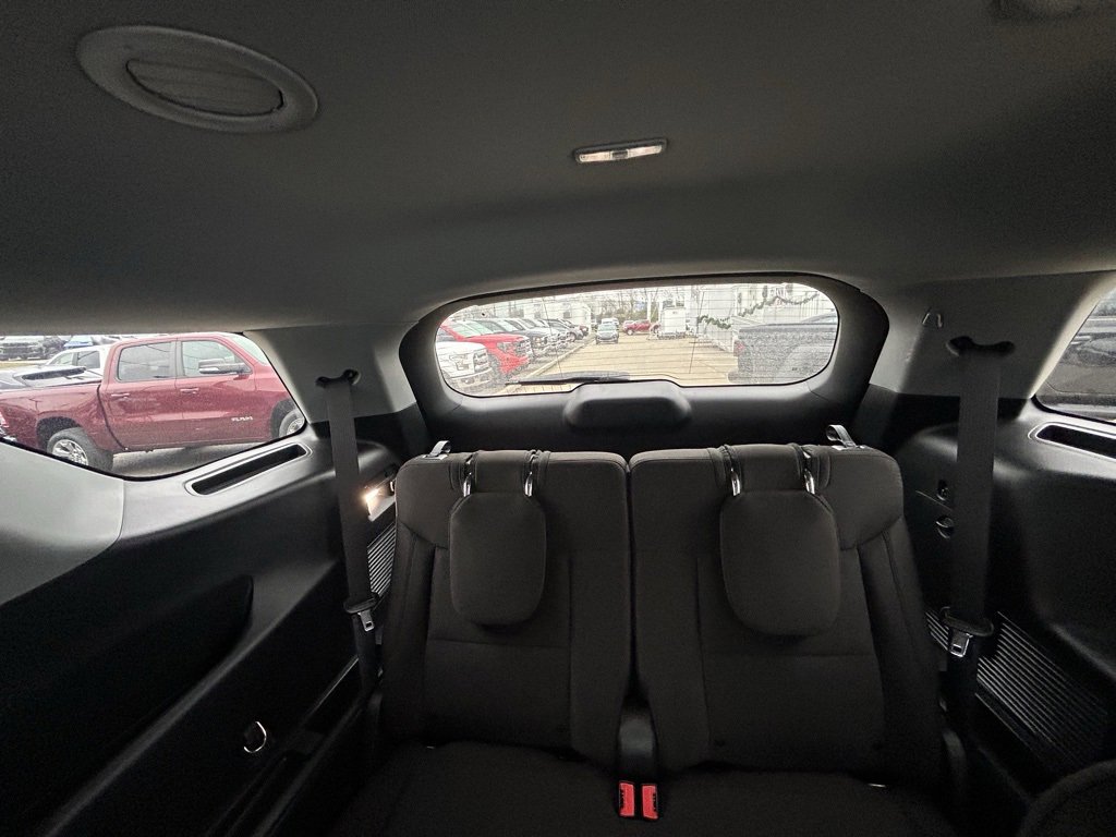 Used 2023 Ford Explorer XLT image 31