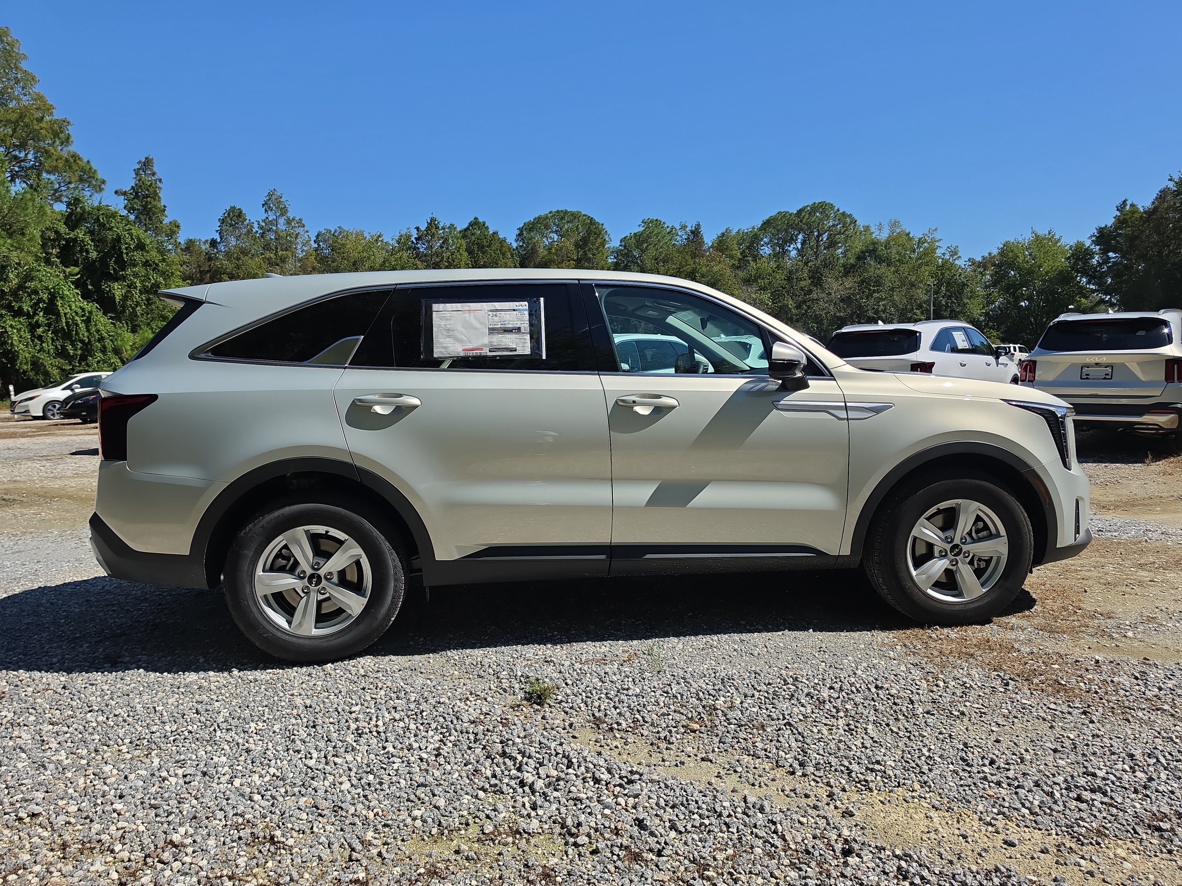 New 2026 Kia Sorento LX FWD image 9