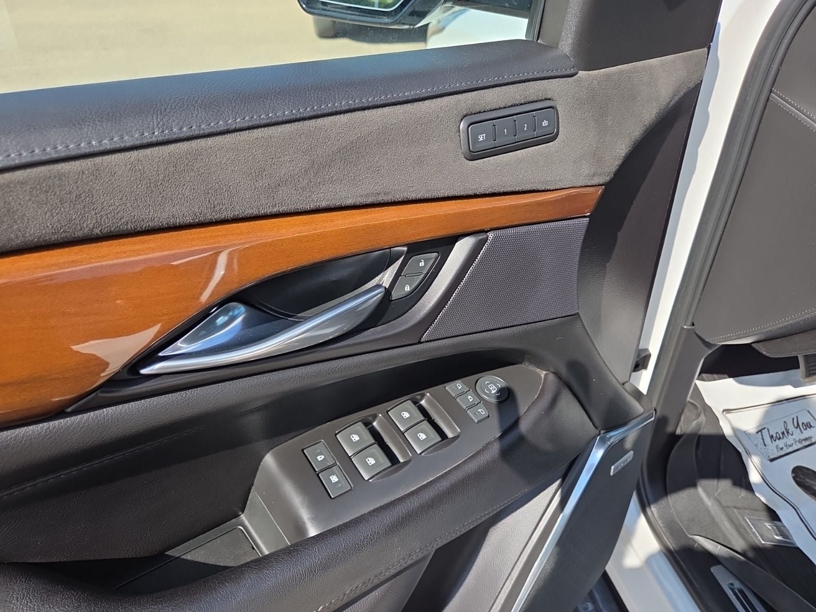 Used 2020 Cadillac Escalade ESV Premium Luxury AWD/4WD image 26