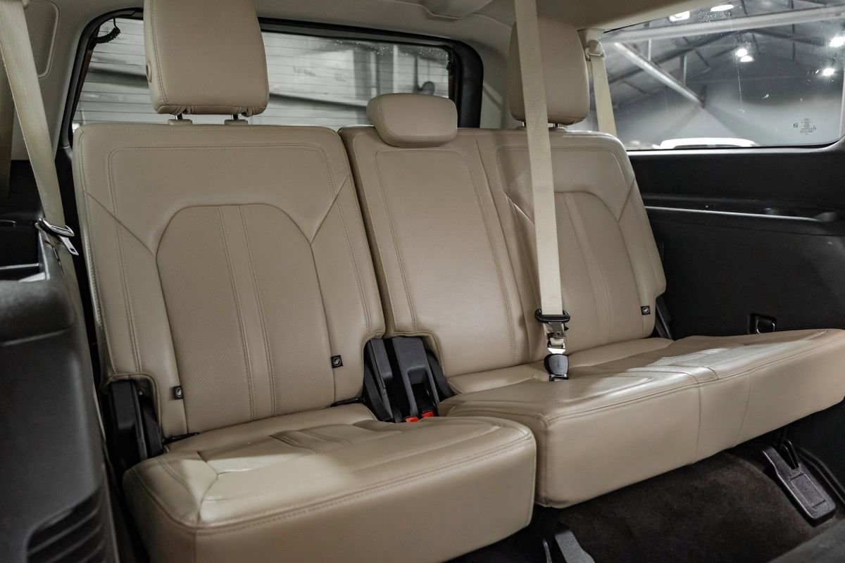 Used 2022 Ford Expedition Max Limited image 39