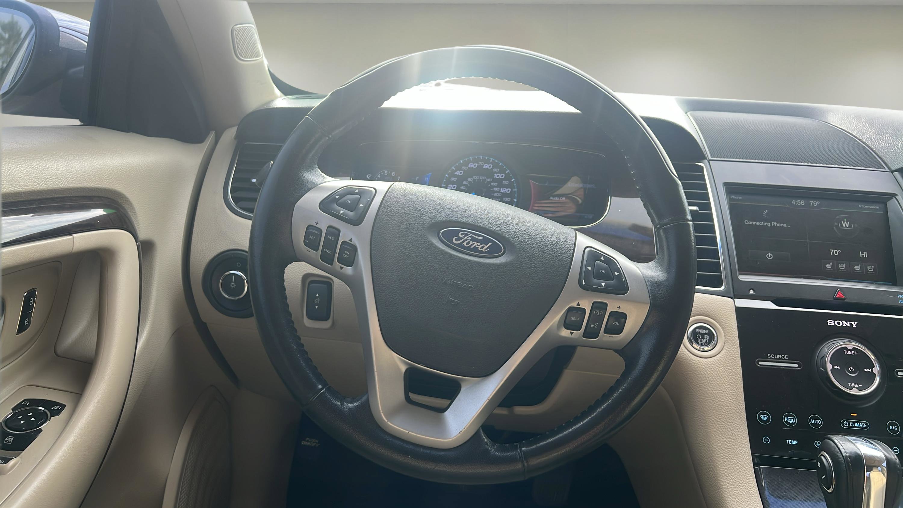 Used 2013 Ford Taurus Limited image 11