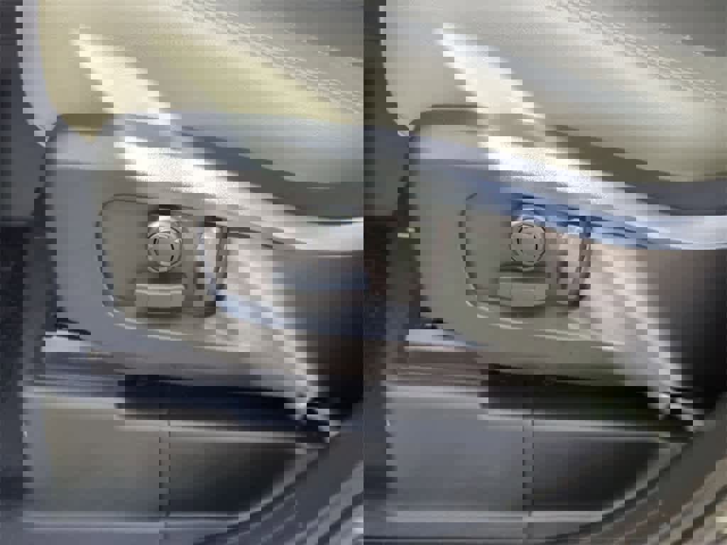 Used 2022 Land Rover Defender 110 SE image 16