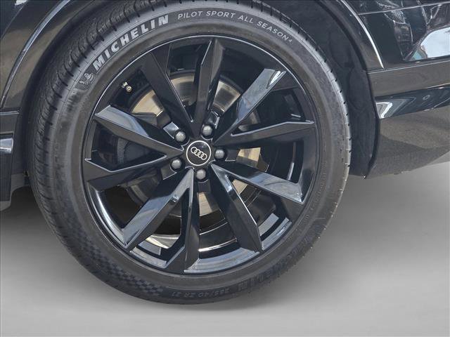 Used 2023 Audi SQ7 Prestige video 3