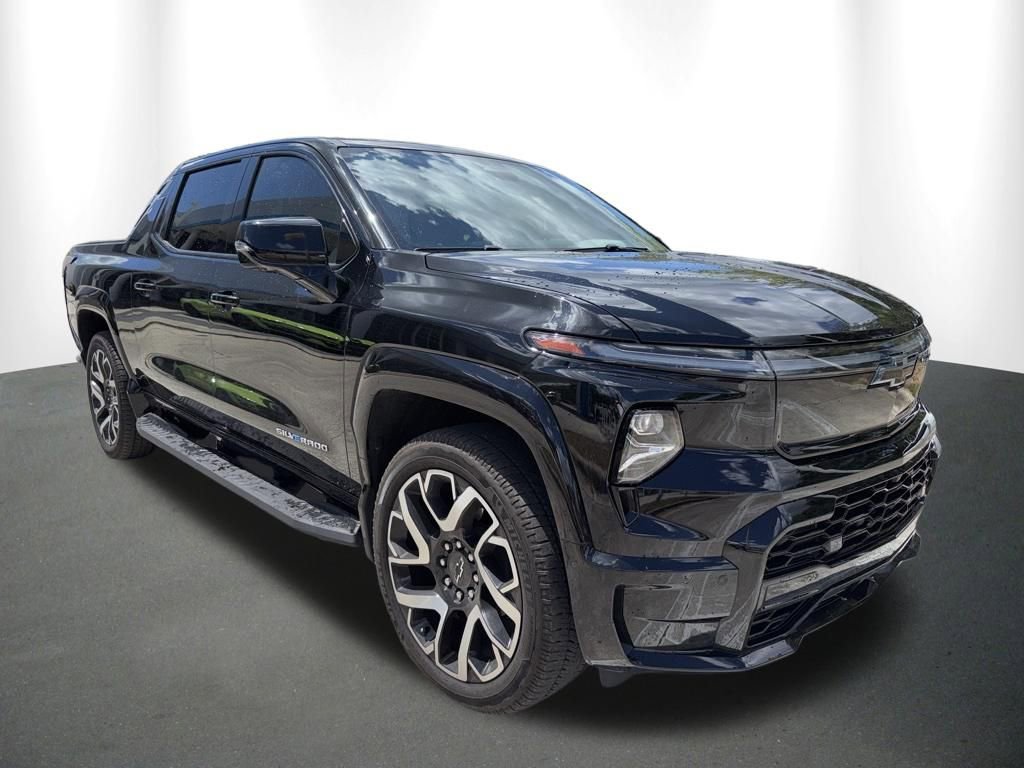 Used 2024 Chevrolet Silverado EV RST AWD/4WD image 40