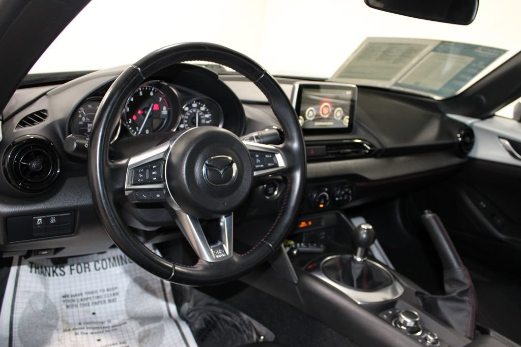 Used 2016 MAZDA MX-5 Miata Club RWD image 18