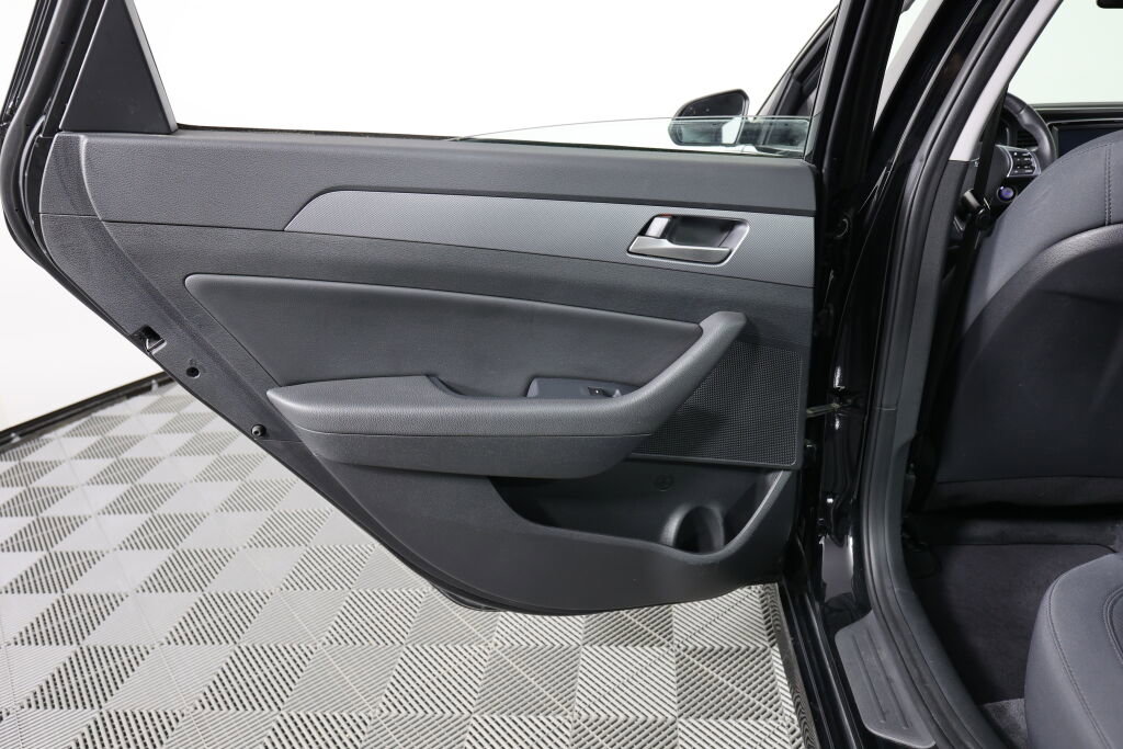 Used 2018 Hyundai Sonata SEL FWD image 16