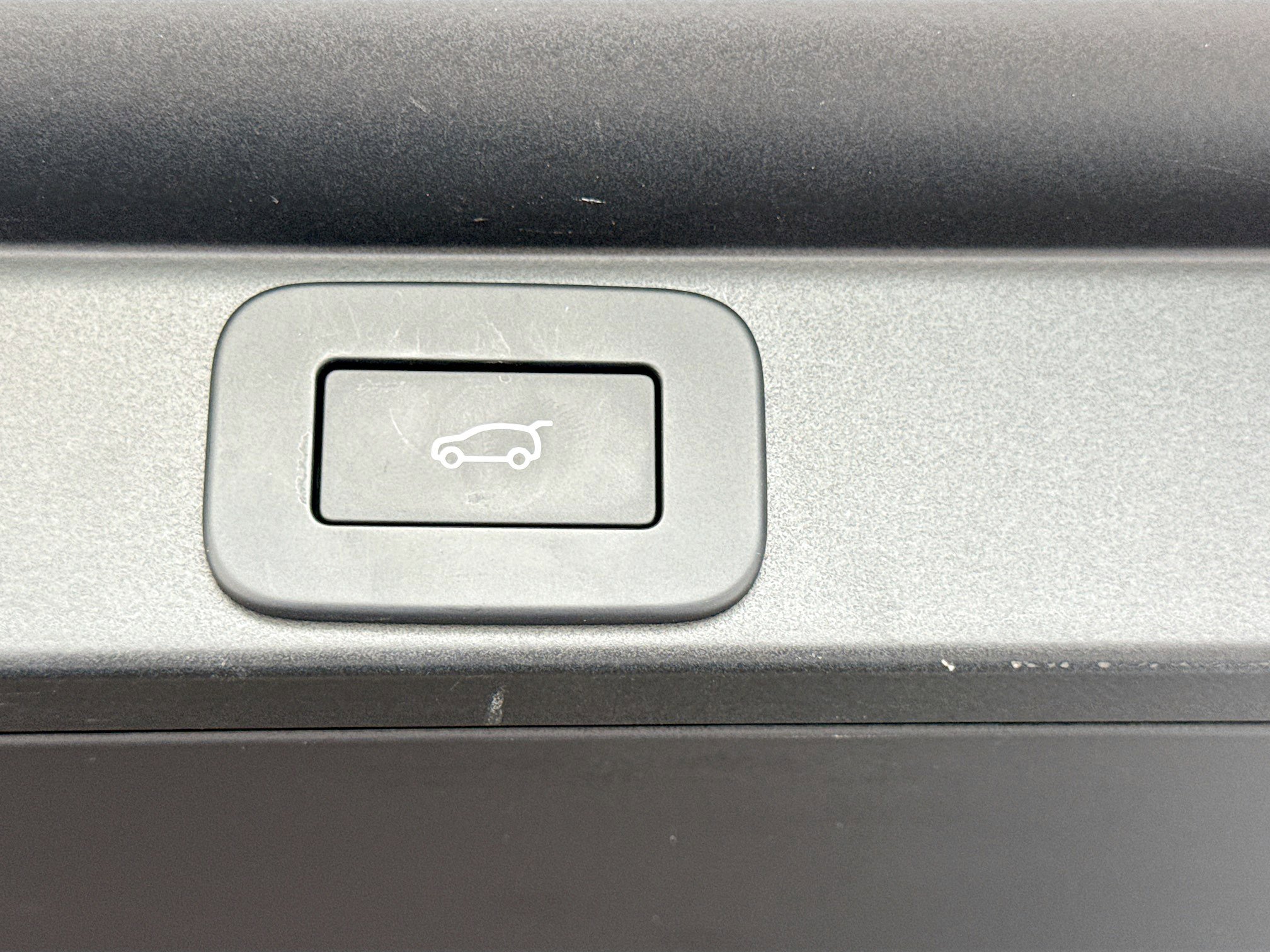 Used 2025 Land Rover Range Rover Long Wheelbase Autobiography image 13