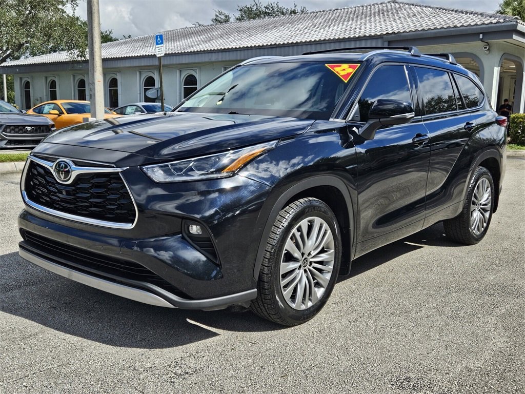 Used 2022 Toyota Highlander Platinum