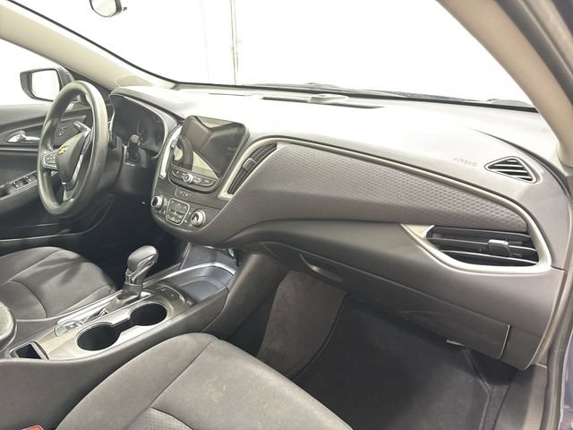 Used 2025 Chevrolet Malibu LT FWD image 28