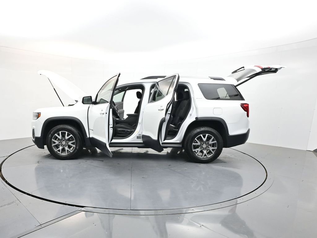 Used 2023 GMC Acadia SLE w/ Driver Convenience Package FWD image 45