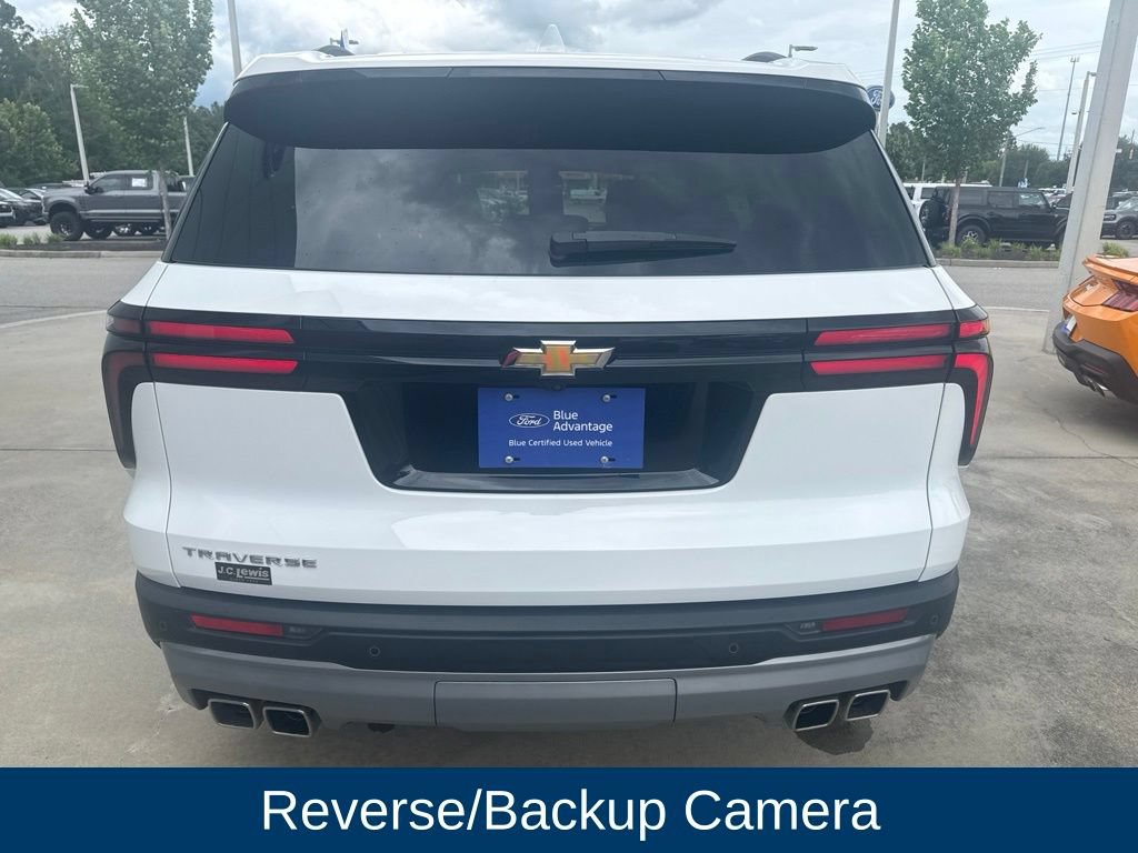 Used 2026 Chevrolet Traverse LT w/ LPO, Floor Liner Package FWD image 5