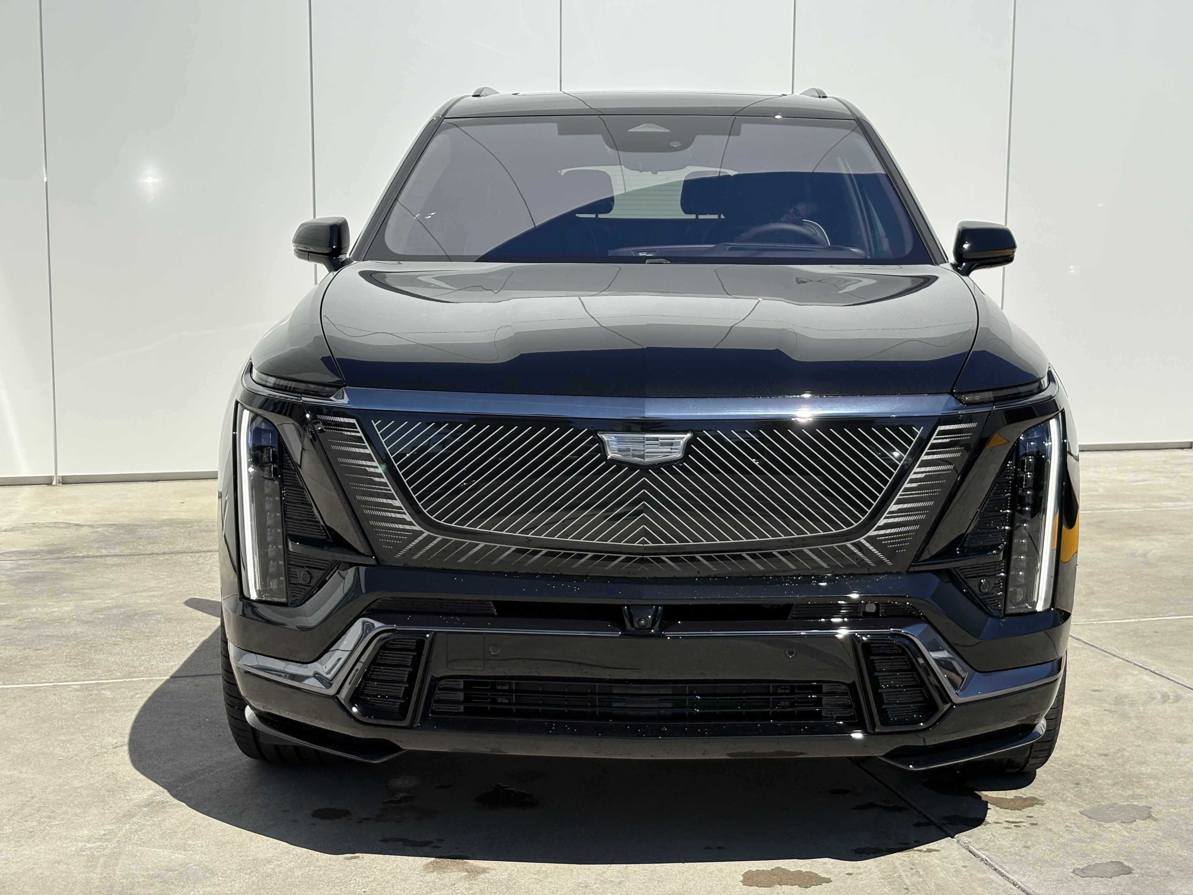 New 2026 Cadillac Vistiq Platinum image 3
