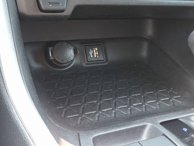 Used 2024 Toyota RAV4 XLE AWD/4WD image 15