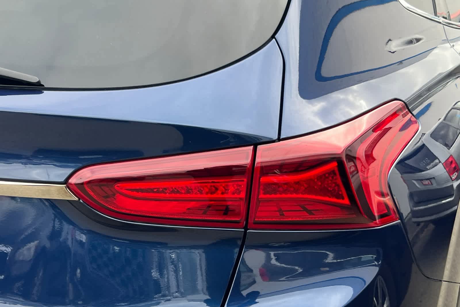 Used 2020 Hyundai Santa Fe Limited FWD image 18