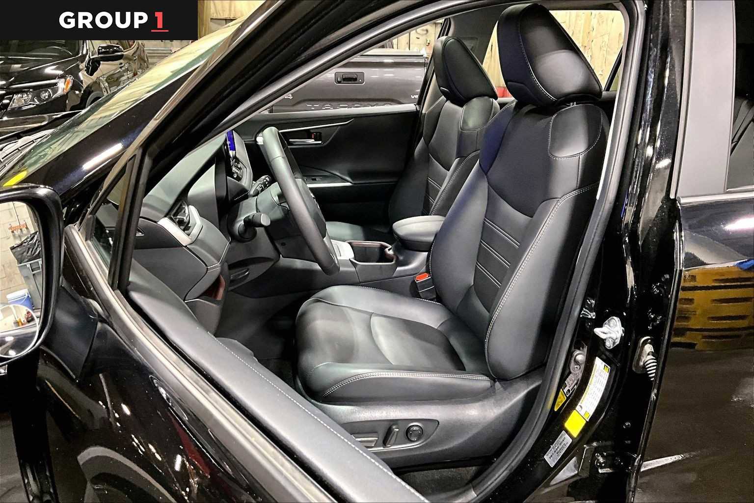 Certified 2025 Toyota RAV4 Limited w/ Advanced Technology Package image 8