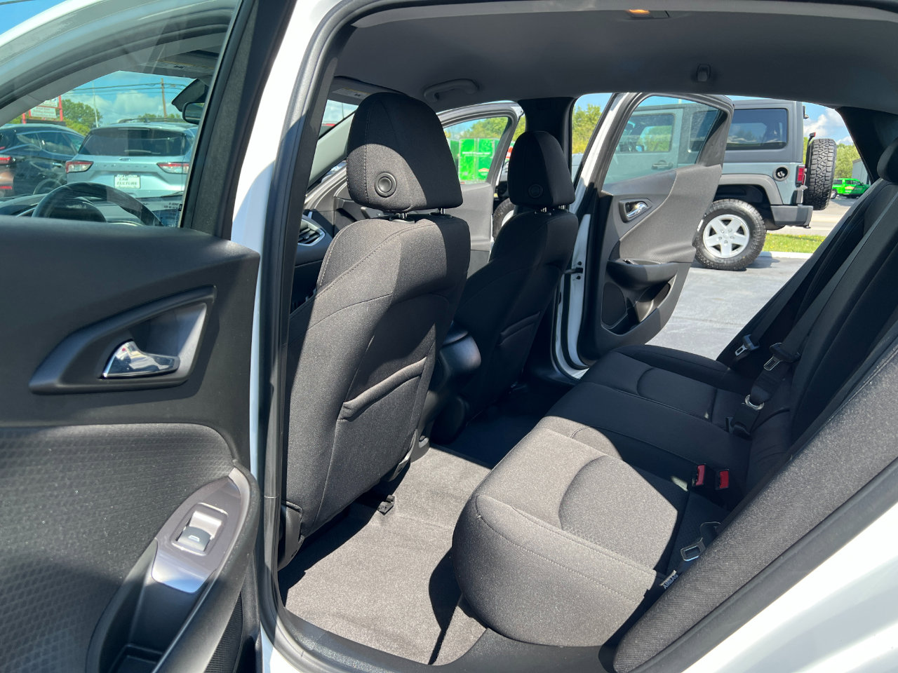 Used 2020 Chevrolet Malibu LS image 19