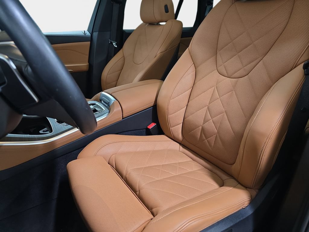 Used 2024 BMW X5 xDrive40i w/ Premium Package AWD/4WD image 14