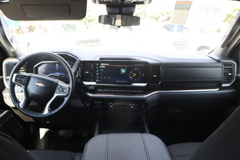 Used 2025 Chevrolet Silverado 2500 LT AWD/4WD image 26