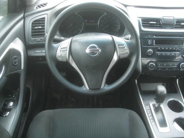 Used 2015 Nissan Altima 2.5 S w/ Power Driver Seat Package image 12