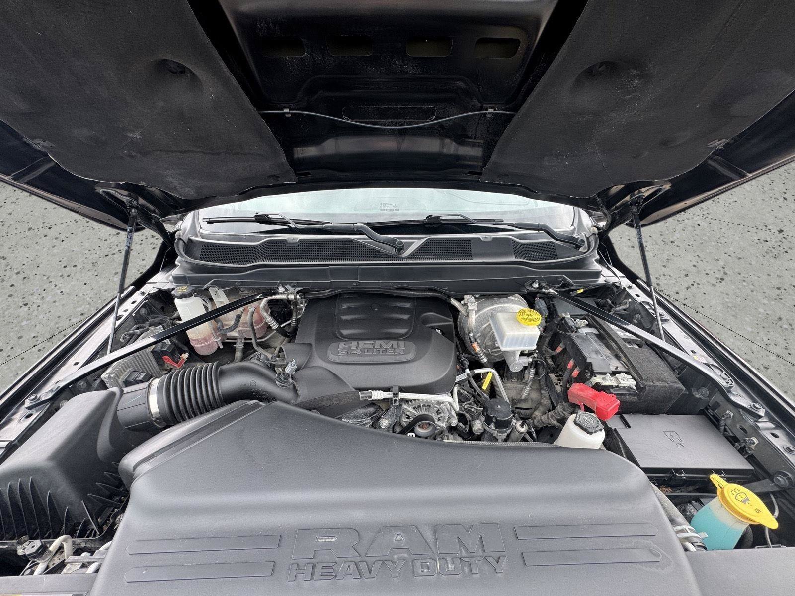 Used 2023 RAM 3500 Laramie AWD/4WD image 13