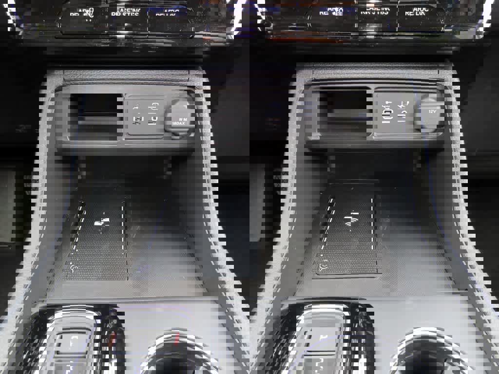 New 2025 Honda Pilot Touring image 25