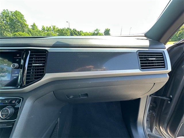 Used 2021 Volkswagen Atlas Cross Sport SEL Premium image 16