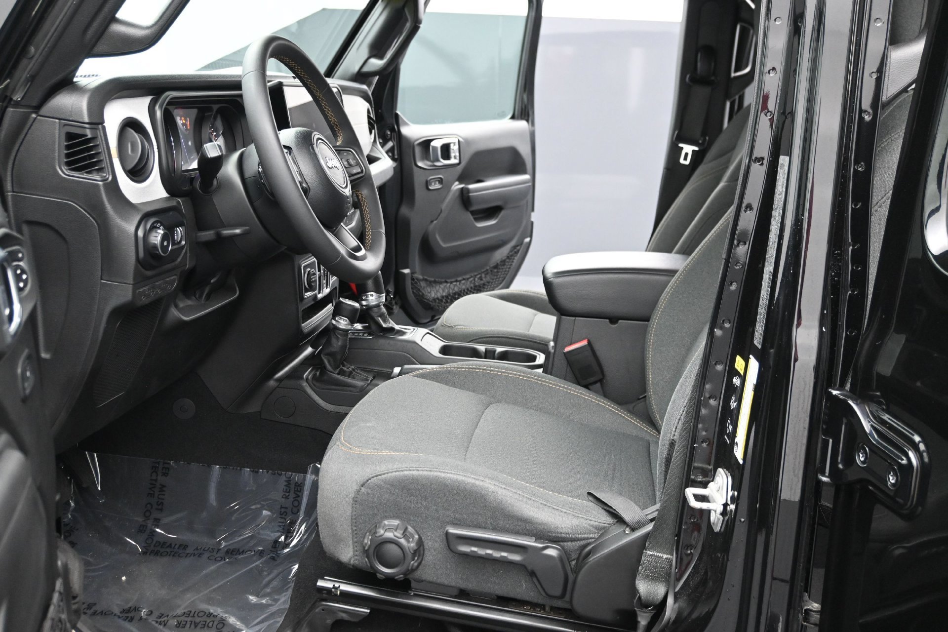 Used 2024 Jeep Wrangler Unlimited Sport AWD/4WD image 13