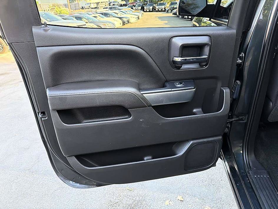 Used 2017 Chevrolet Silverado 1500 LT w/ LT Eassist Package AWD/4WD image 12