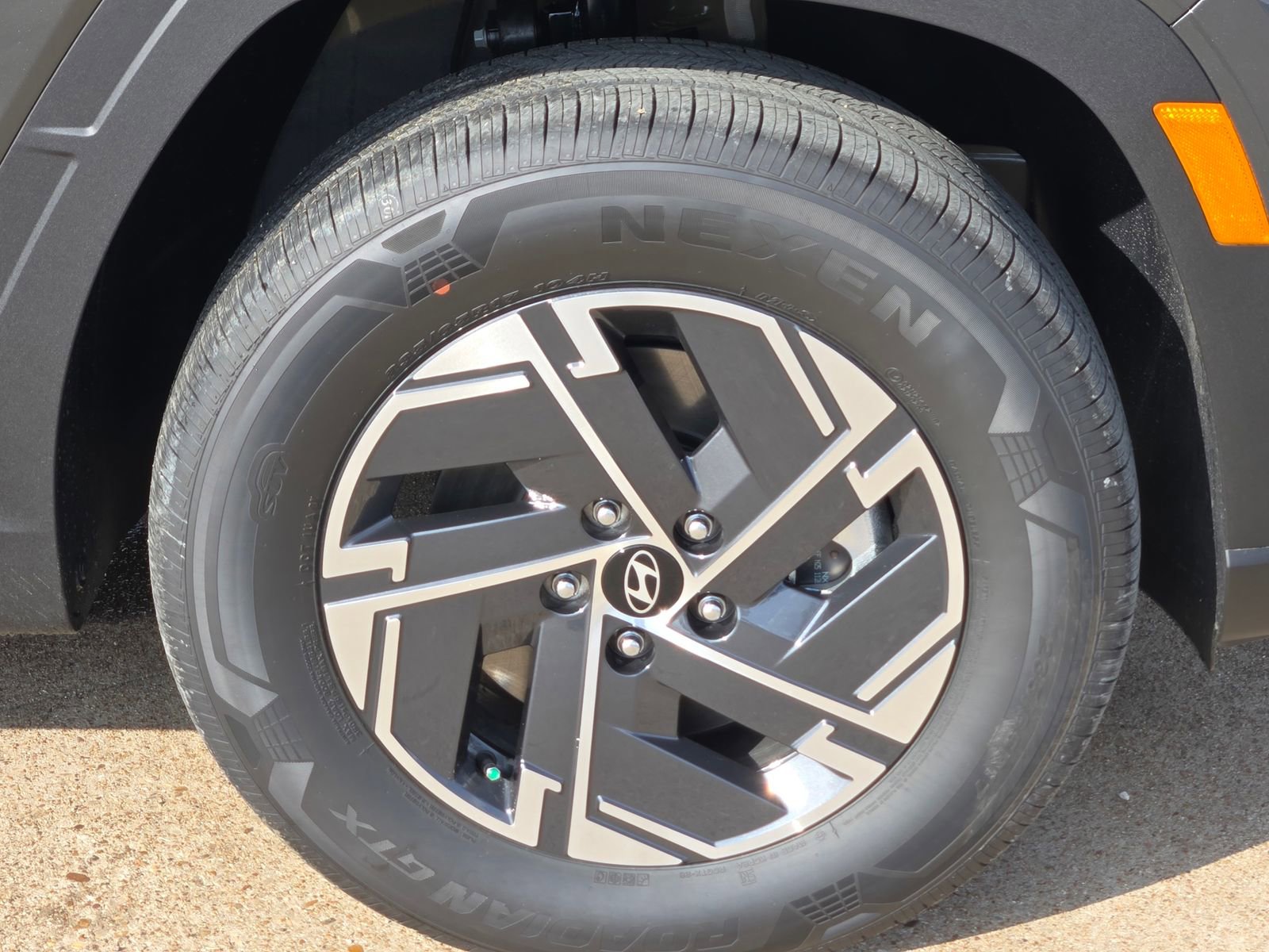 New 2026 Hyundai Tucson Blue SE image 7