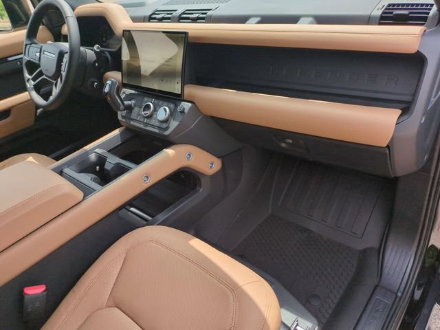 New 2026 Land Rover Defender 110 X-Dynamic SE AWD/4WD image 19
