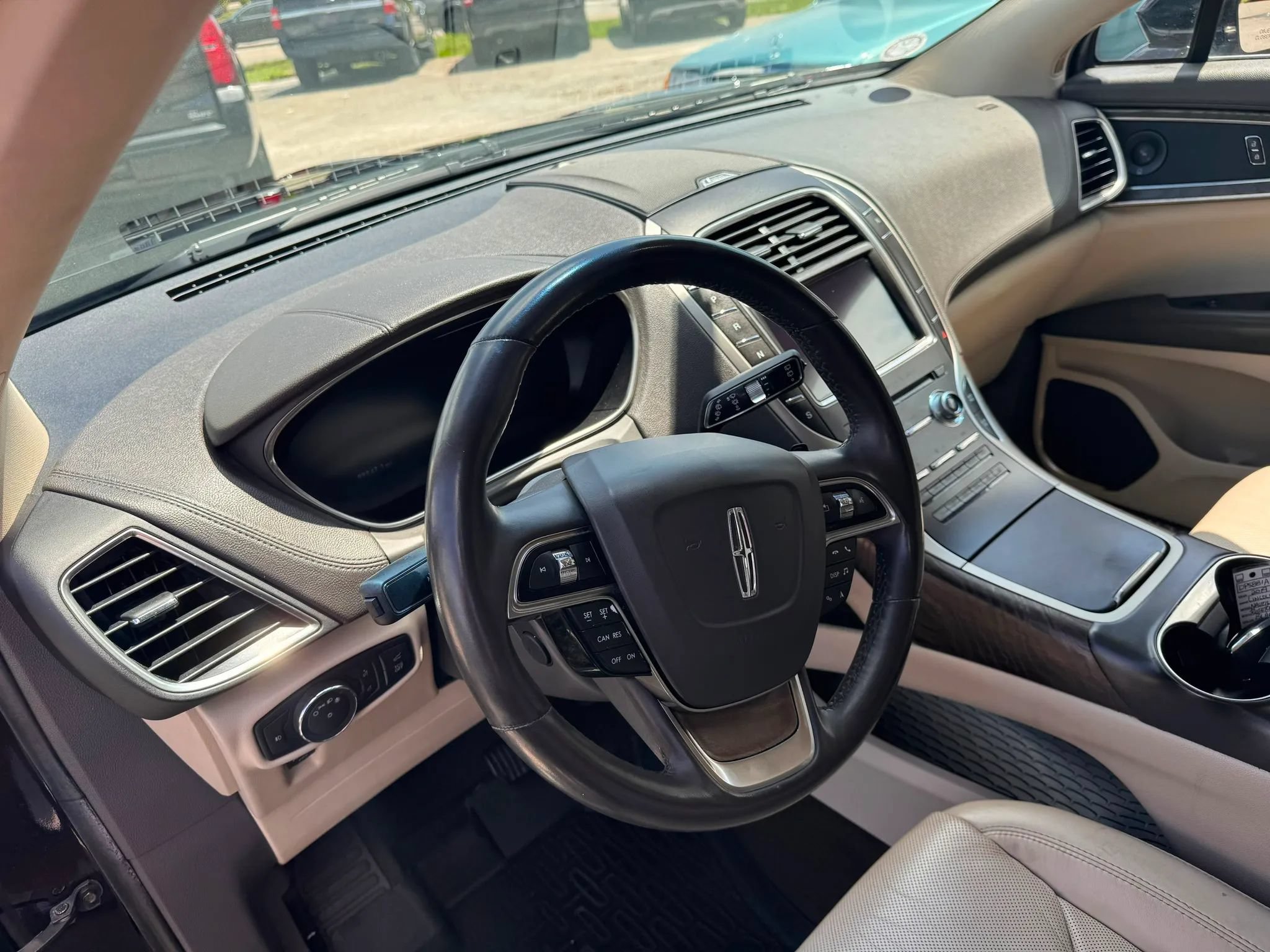 Used 2019 Lincoln Nautilus Reserve AWD/4WD image 11