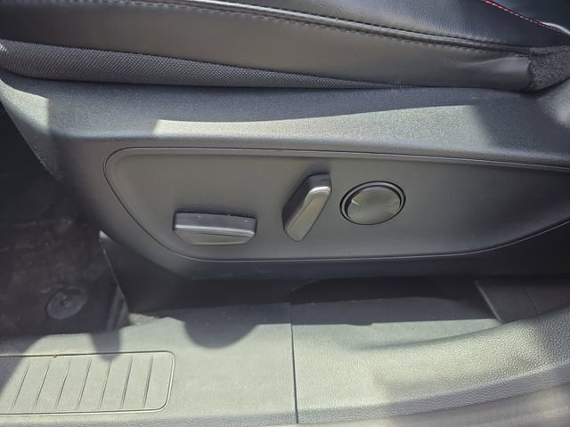 Certified 2024 Ford Escape ST-Line w/ Tech Pack #1 AWD/4WD image 13