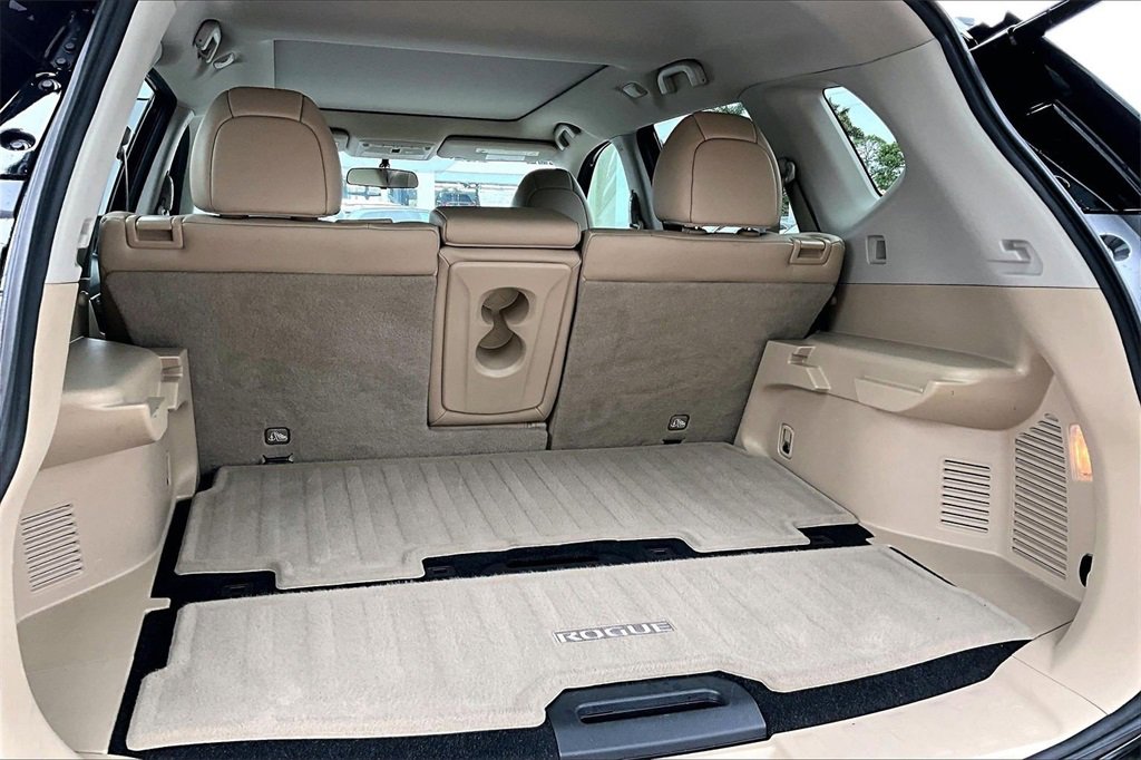 Used 2016 Nissan Rogue SL w/ SL Premium Package image 15