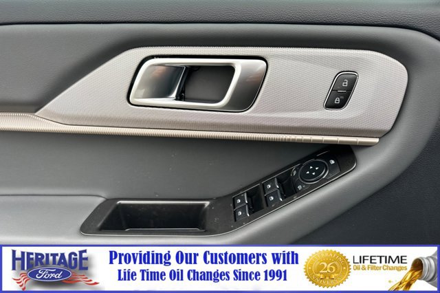 New 2026 Ford Explorer Active image 11