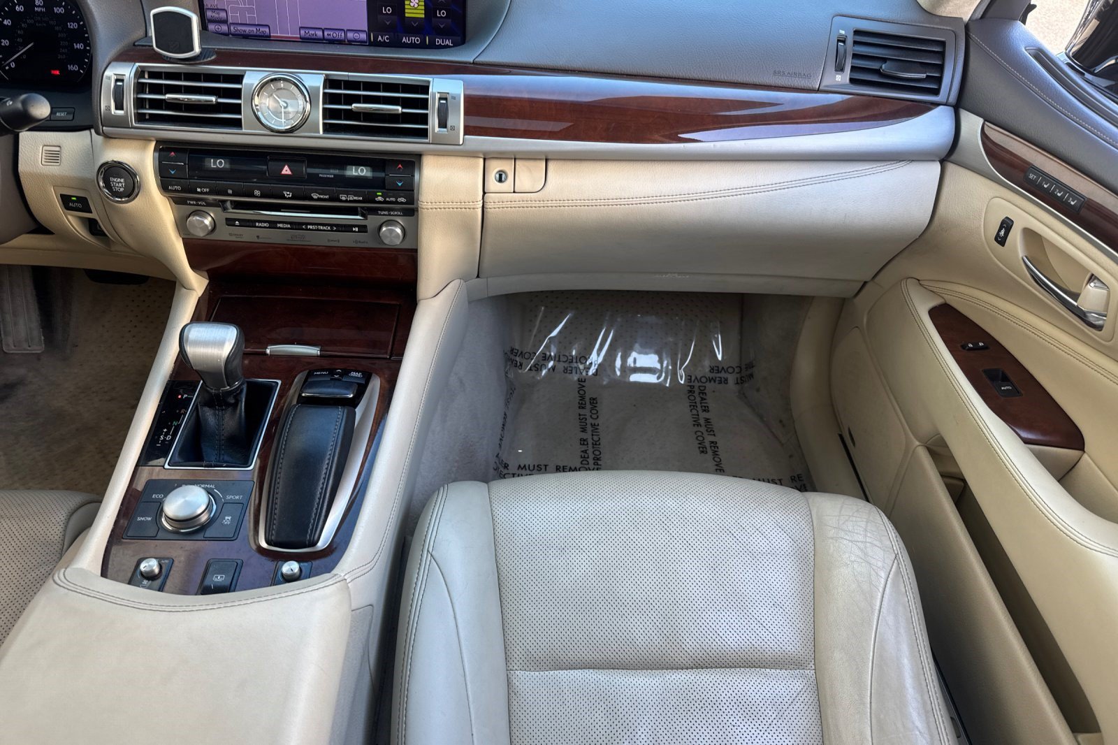 Used 2013 Lexus LS 460 w/ Comfort Pkg RWD image 32