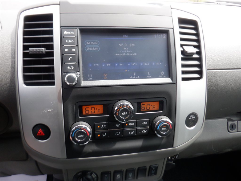 Used 2021 Nissan Frontier SV w/ Midnight Edition Floor Mats image 18