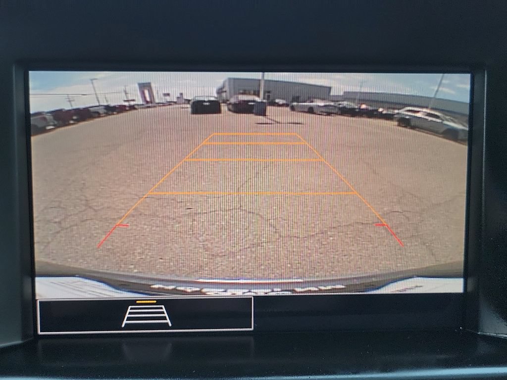 Used 2024 GMC Terrain SLE w/ Driver Convenience Package FWD image 25