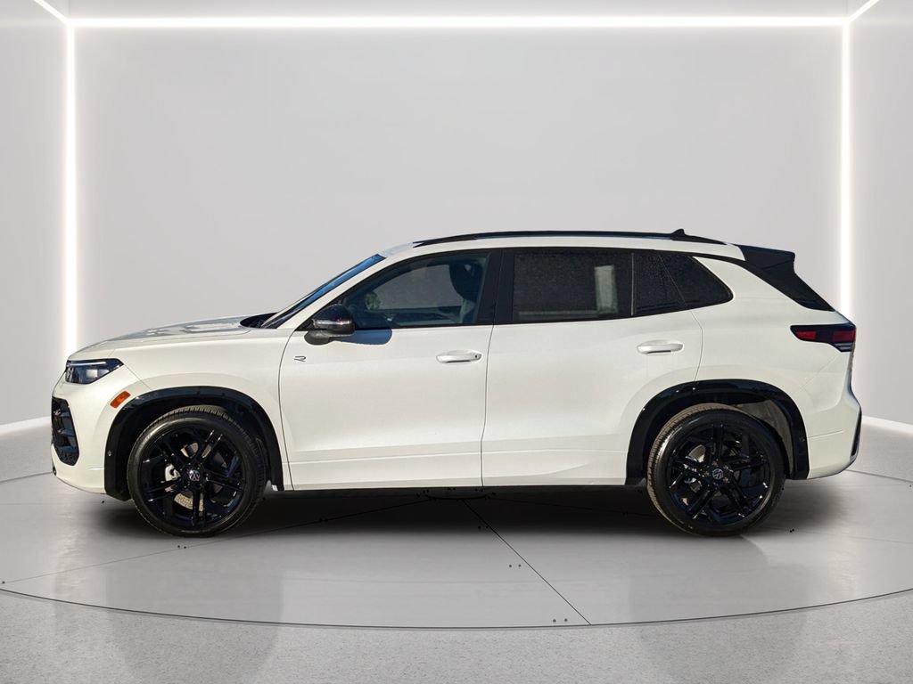New 2026 Volkswagen Tiguan SE R-Line FWD image 5