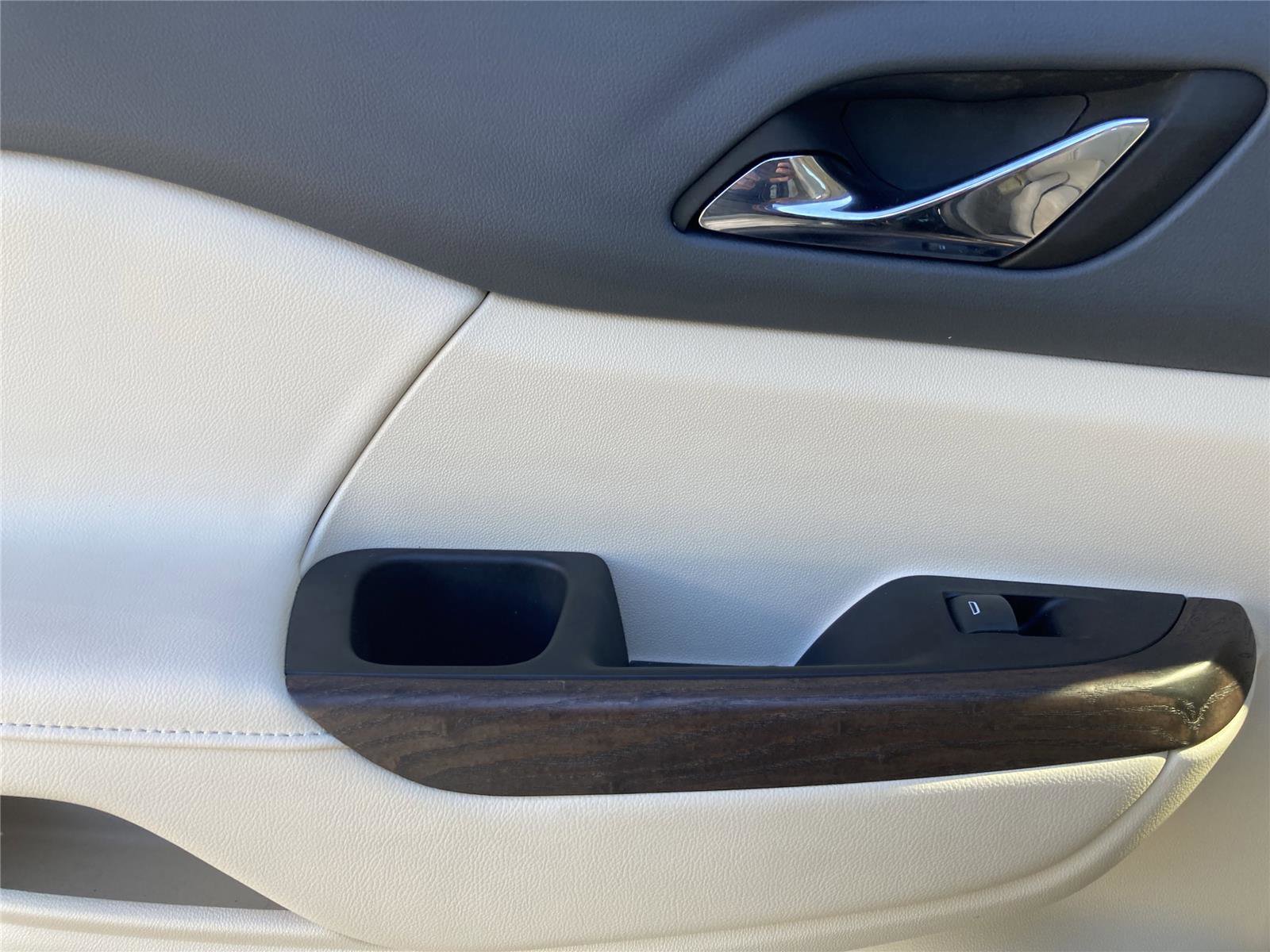 Used 2023 GMC Acadia Denali w/ Denali Ultimate Package image 31