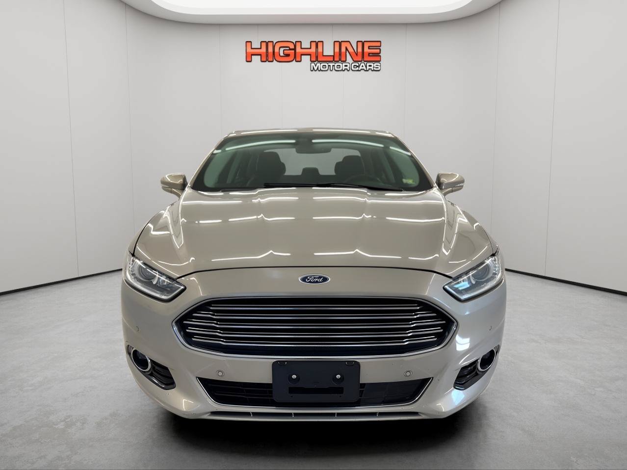 Used 2016 Ford Fusion Energi Titanium FWD image 2