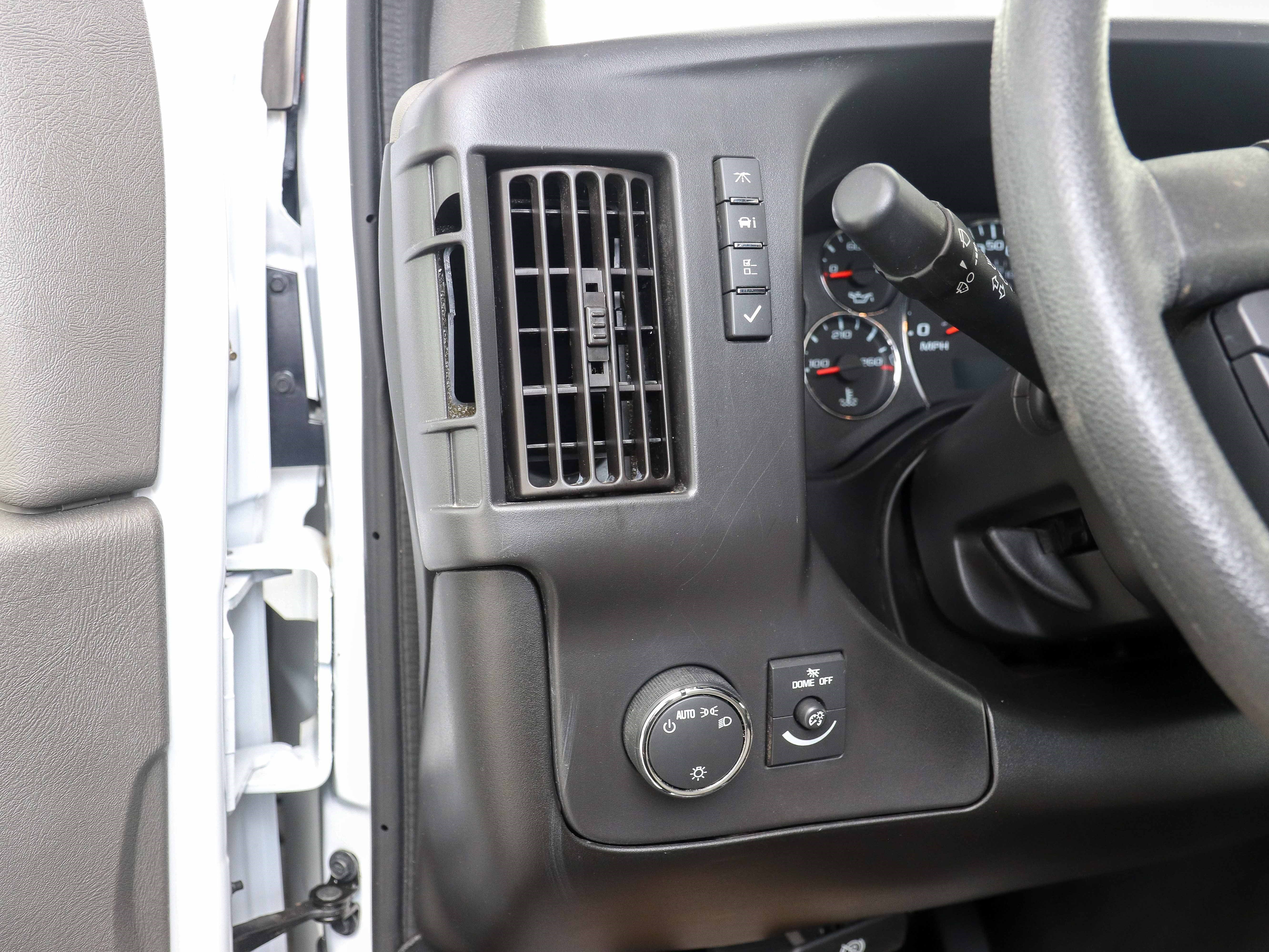 Used 2024 Chevrolet Express 3500 w/ Power Convenience Package image 21